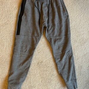 Nike men’s extra small/youth extra large gray joggers